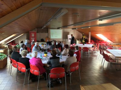 2016 04 25 seniorenkaffee 1